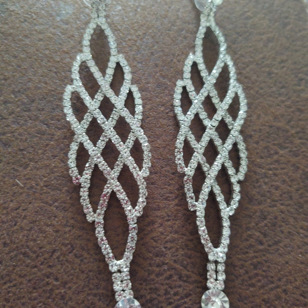 Vintage LONG Chandelier Rhinestone Pierced Earrings 4.5" Pageant Stage Wedding